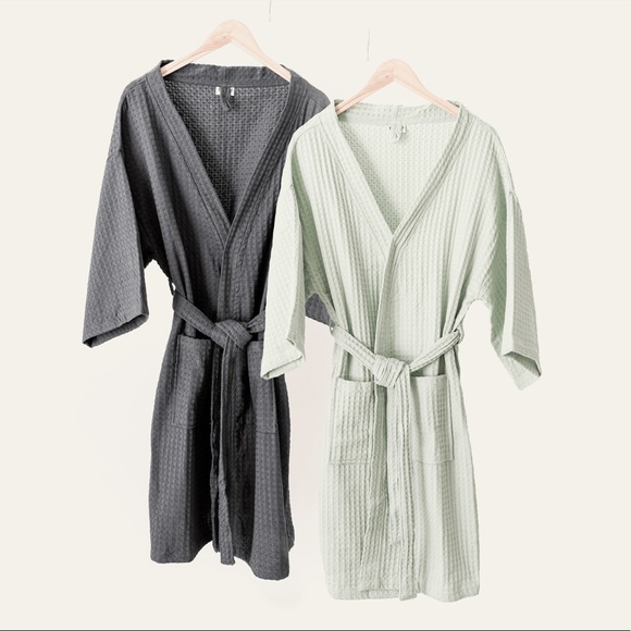 Bathen Other - 🌵 NWT Bathen waffle knit charcoal bathrobe